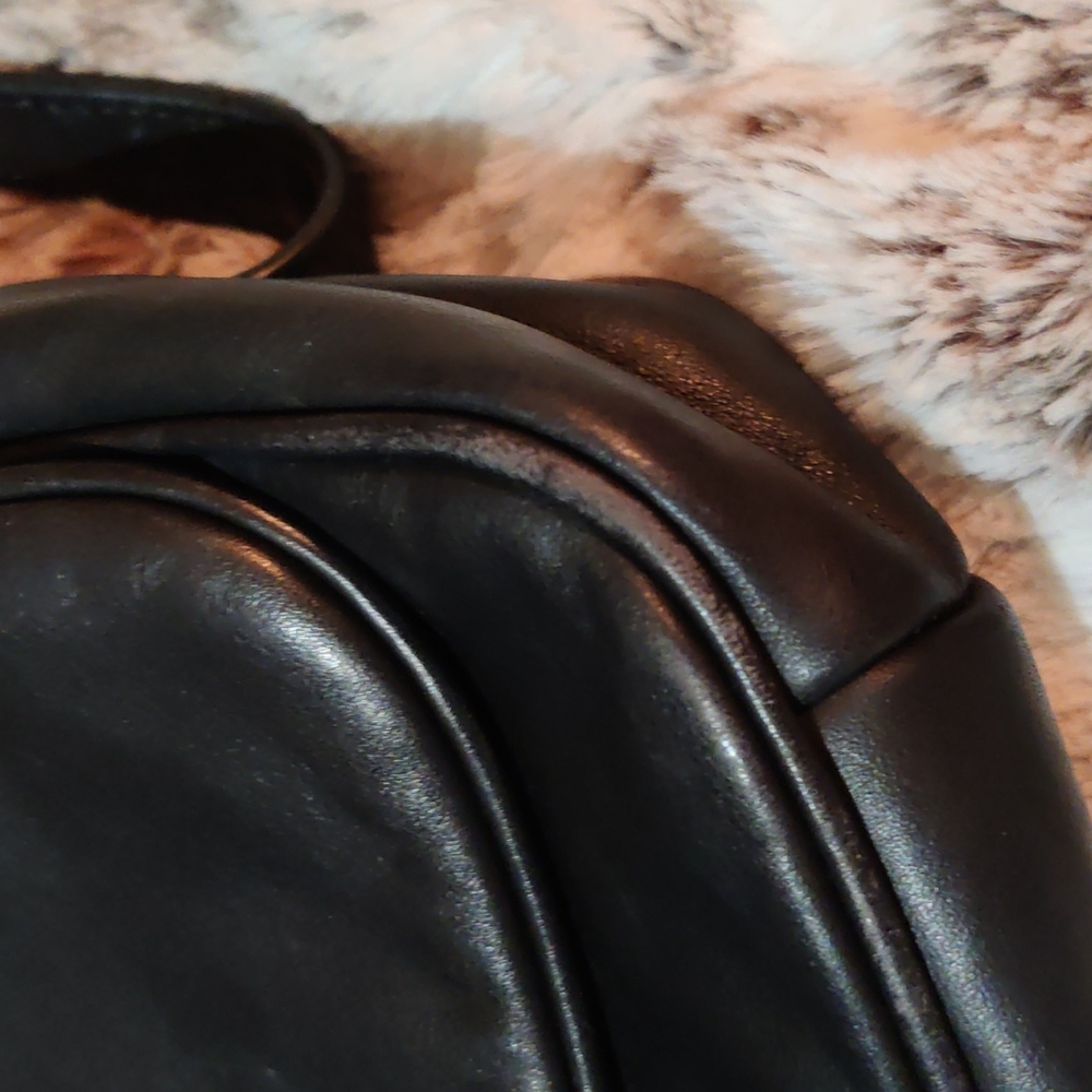 Stone Mountain Black Leather Crossbody - Picture 7 of 9